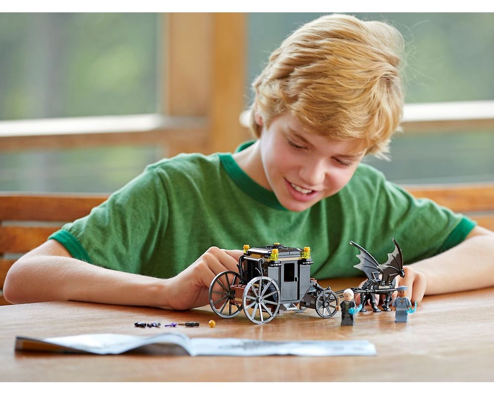 LEGO Set 75951-1 Grindelwald's Escape > Fantastic Beasts) | Rebrickable - Build with LEGO