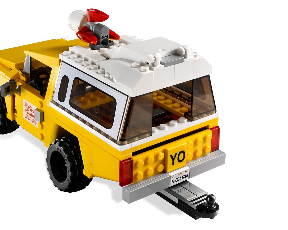LEGO Set 7598-1 Pizza Planet Truck Rescue (2010 Rebrickable - Build with LEGO