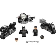 Batman & Selina Kyle Motorcycle Pursuit
