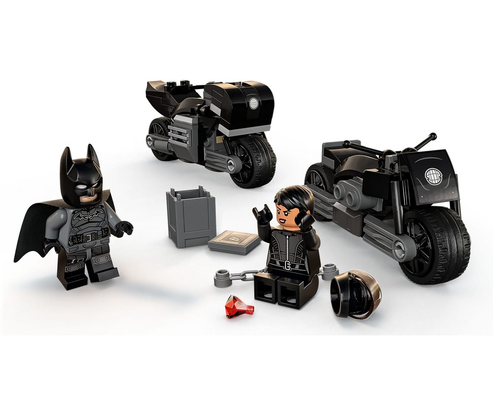 The Motorcycle From 'The Batman' Is Now a Lego Set – Robb Report