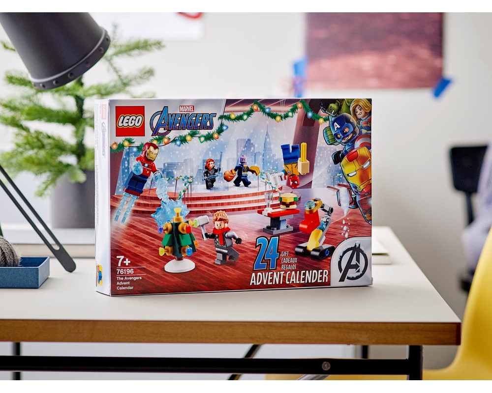 Captain Marvel LEGO Super Heroes Avengers MiniFigure 76196 Advent