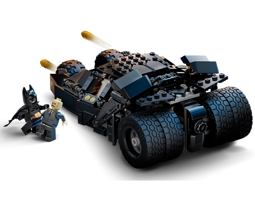 LEGO Set 76239-1 Batmobile Tumbler: Scarecrow Showdown (2021 Super