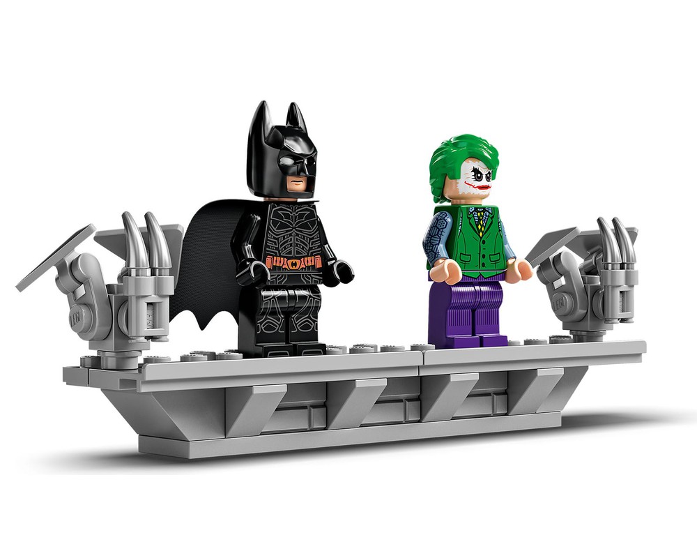 LEGO Batman 76240 Batmobile Tumbler review: hello from 2014