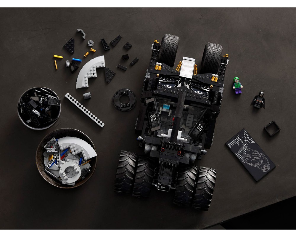 Review: 76240-1 - Batmobile Tumbler