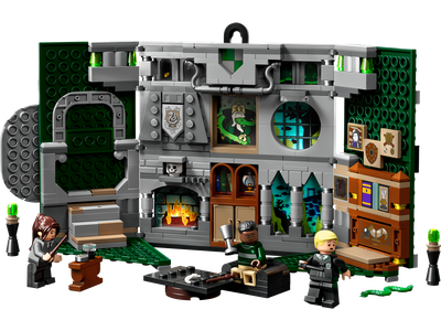  LEGO Harry Potter Hufflepuff House Banner 76412 Hogwarts Castle  Common Room, Wall Decoration, Building Set with 3 Minifigures and Mandrake,  Collectible Harry Potter Toy, Gift Idea for Boys Girls Kids 