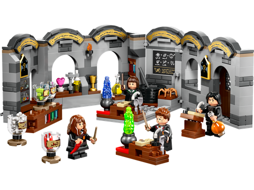 Hogwarts Castle: Potions Class