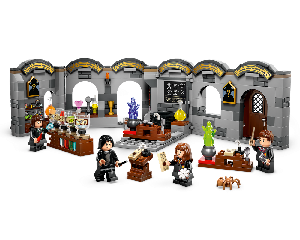 LEGO Set 76431-1 Hogwarts Castle: Potions Class (2024 Harry Potter ...