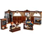Hogwarts Castle: Charms Class