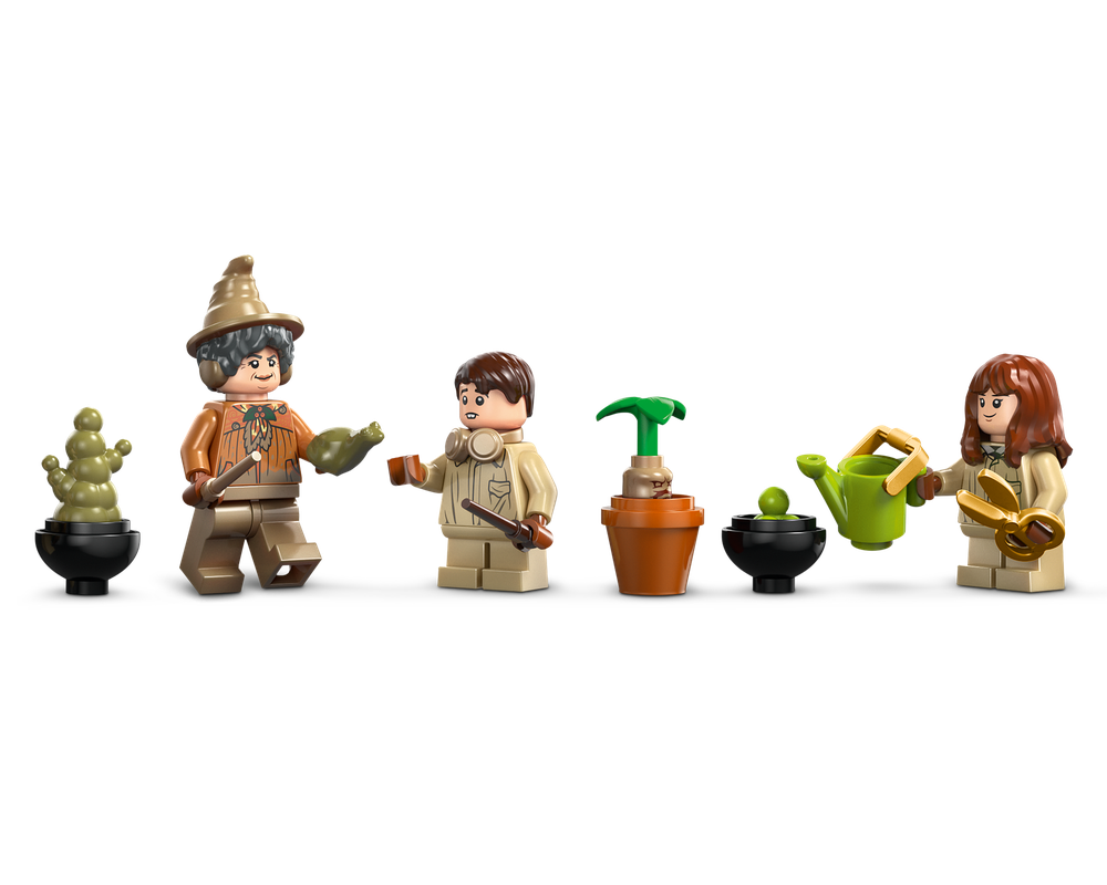 LEGO Set 76445-1 Hogwarts Castle: Herbology Class (2025 Harry Potter ...