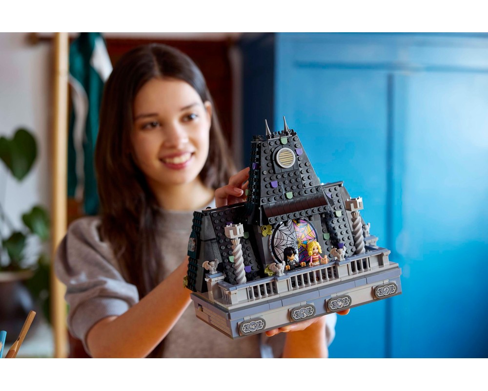 LEGO Set 76781-1 Wednesday & Enid's Dorm Room (2024 Wednesday ...