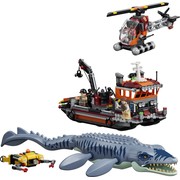 Mosasaurus Dinosaur Boat Attack