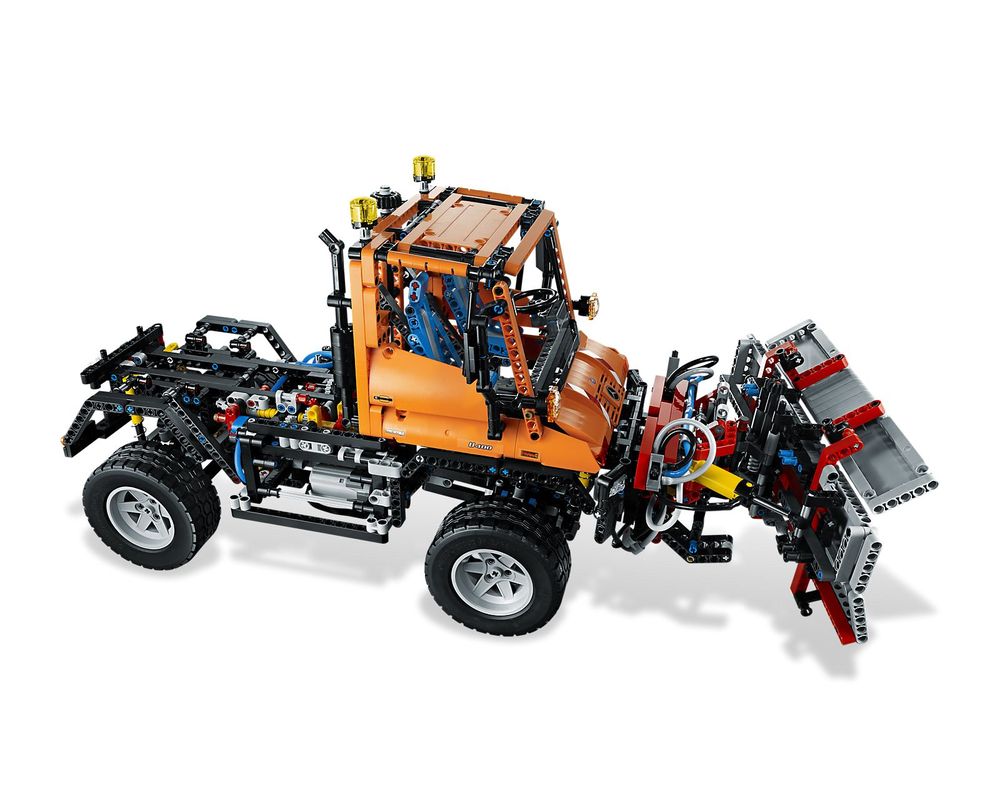 LEGO Set 8110-1 Unimog U400 (2011 Technic) - Build with LEGO