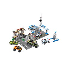 Brick Street Getaway (set 8211-1)