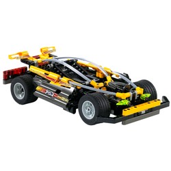 Street 'n' Mud Racer