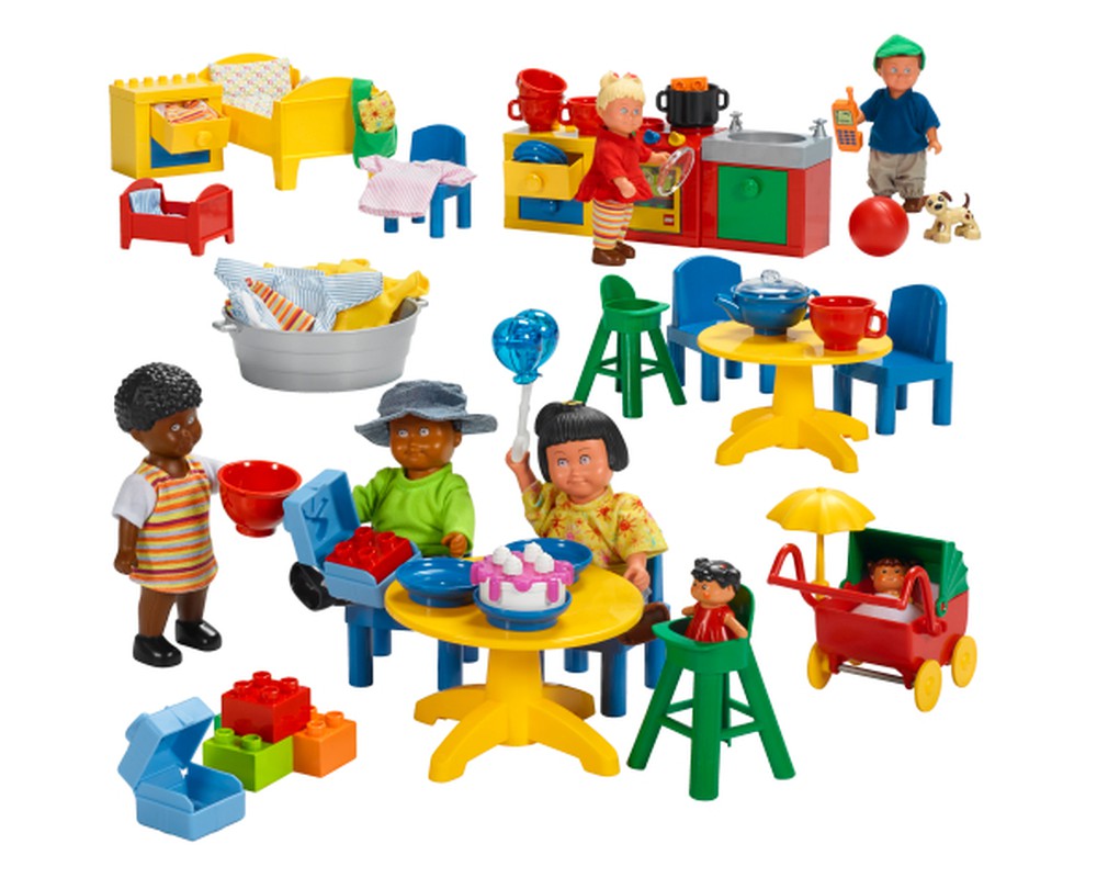 LEGO Set 9215-1 Dolls Family Set (2008 Educational and Dacta > Duplo and Explore) | - Build with LEGO