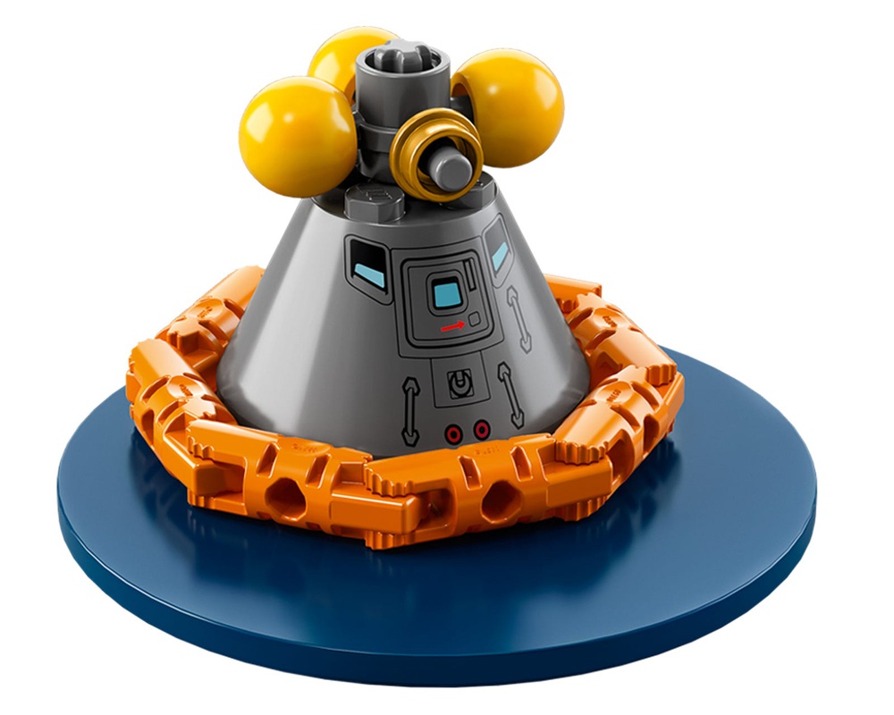 LEGO Set 92176-1 NASA Apollo Saturn V (2020 LEGO Ideas and CUUSOO)