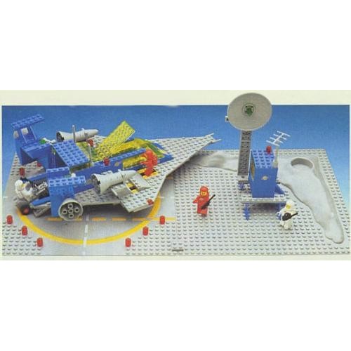 Space Cruiser and Moonbase