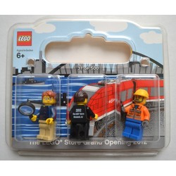 LEGO Store Grand Opening Exclusive Set, Jersey Gardens, Elizabeth, NJ