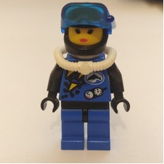 Diver, Woman, Blue Wetsuit, Black Helmet with Mask, Airtank (fig-000431)