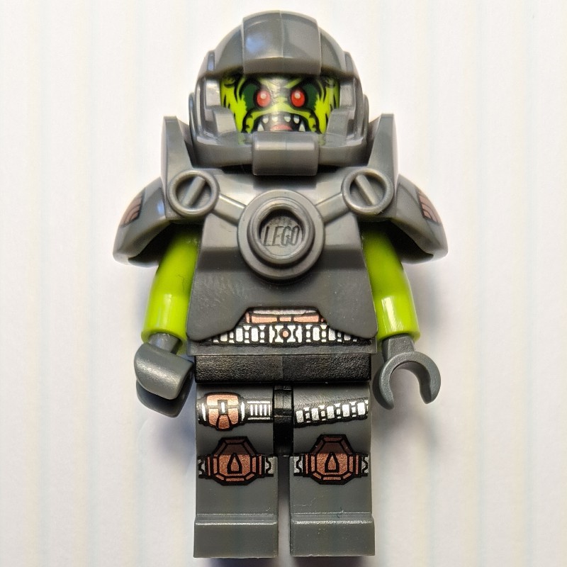 lego alien avenger