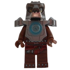 Crug with Flat Silver Large Shoulder Armor (fig-001177)