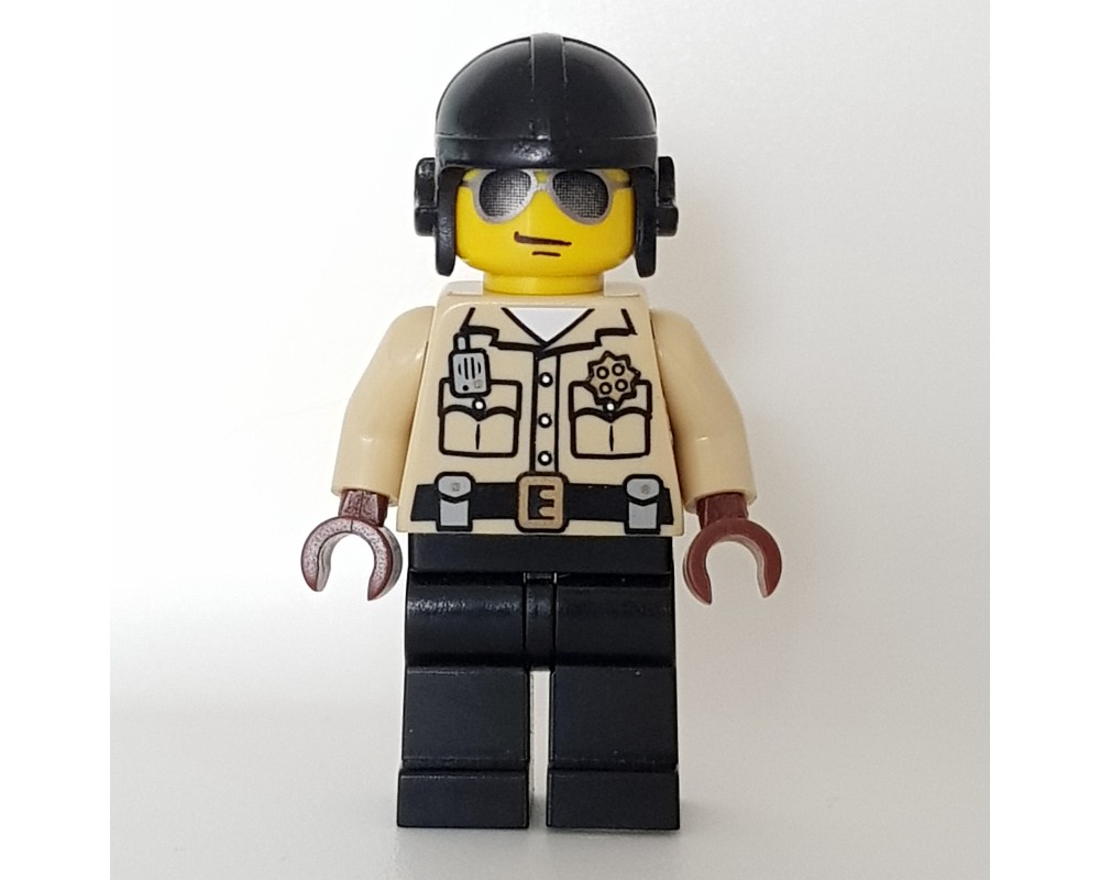 LEGO Set fig-001186 Traffic Cop | Rebrickable - Build with LEGO