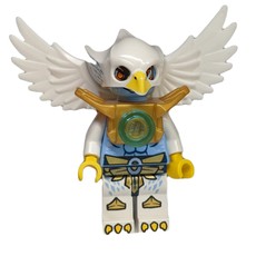 Ewar with Pearl Gold Shoulder Armor (fig-001332)
