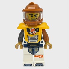 Astronaut, White Spacesuit, Bright Light Orange Armor, Dark Orange Helmet, Beard and Lightning Scar (fig-001888)