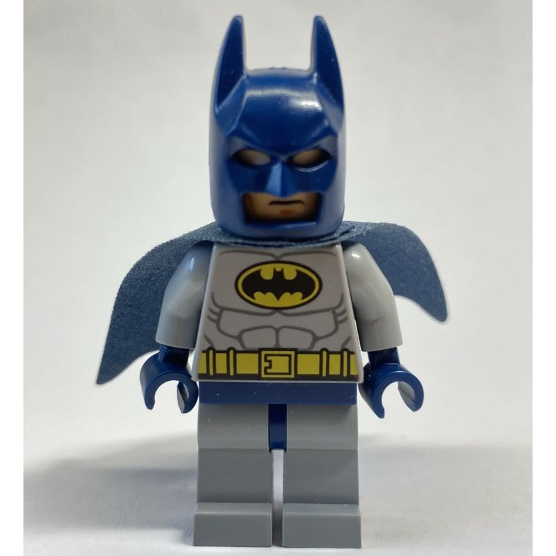 LEGO Set fig-002214 Batman, Light Bluish Gray Suit, Dark Blue Cape and Cowl  (2012 Super Heroes DC) | Rebrickable - Build with LEGO