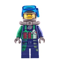 Crunch with Trans-Dark Blue Diving Mask (fig-002562)