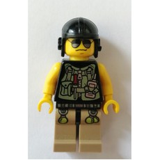Hero with Utility Vest (fig-003456)