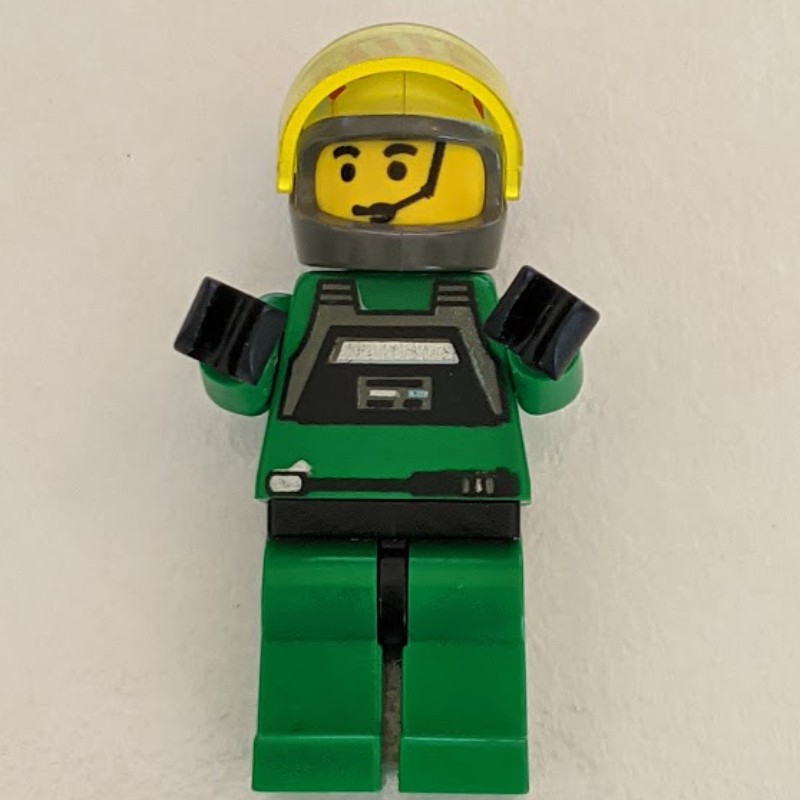 LEGO Set fig003631 Rebel Pilot Awing, Green Uniform, Yellow Skin (2000 Star Wars LEGO Set fig003631 Rebel Pilot Awing, Green Uniform, Yellow Skin (2000 Star Wars