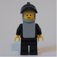 Knight (Yellow Castle) - Black with Visor (fig-004423)