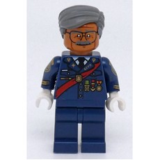 Commissioner James Gordon with Red Sash (fig-004619)