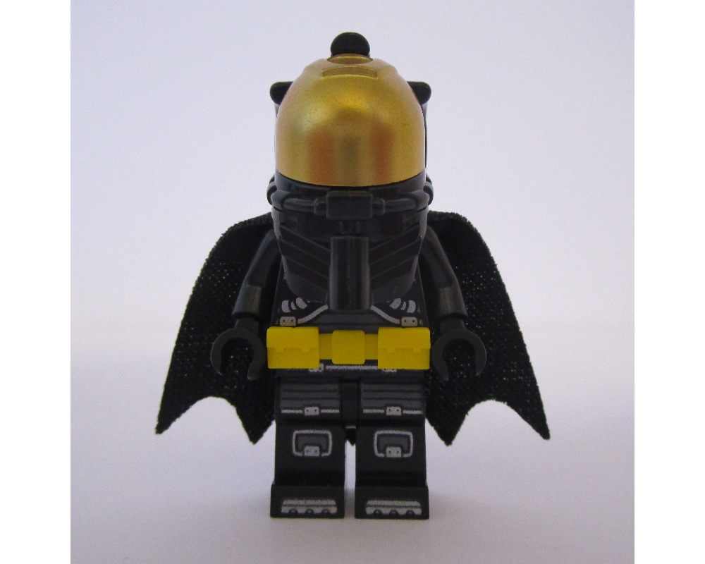 LEGO Set fig-004859 Batman, Black Suit, Black Cape, Space Helmet (Space  Suit) (2018 Super Heroes DC) | Rebrickable - Build with LEGO