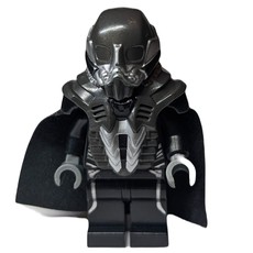 General Zod with Helmet, Armor, and Cape (fig-004900)