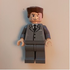 Harry Osborn in Pinstriped Suit (fig-004931)