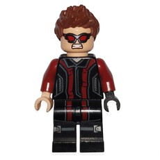 Hawkeye in Black and Dark Red Outfit (fig-005056)