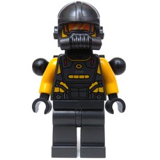 AIM Agent with Backpack, Pins (fig-005590)