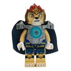 Laval with Shoulder Armor and Cape (fig-005634)