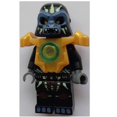 Gorzan with Pearl Gold Shoulder Armor (fig-005669)