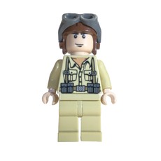 German Pilot with Helmet and Goggles (fig-005828)