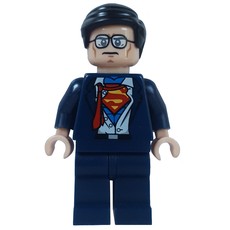 Clark Kent Transforming into Superman (fig-006243)