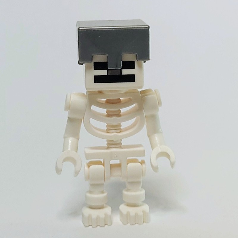 LEGO Set fig-006488 Skeleton, Square Skull, Flat Silver Helmet ...