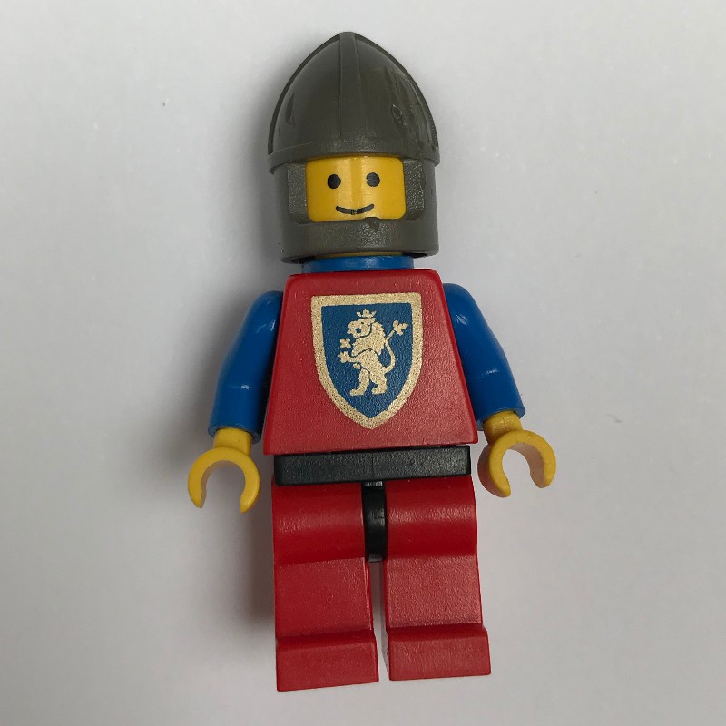 LEGO Set fig-006553 Knight (Crusader Lion) - Red Legs, Plastic Cape ...