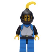 Knight (Breastplate on Blue) - Blue Legs, Yellow Plume, 3626b (fig-006580)