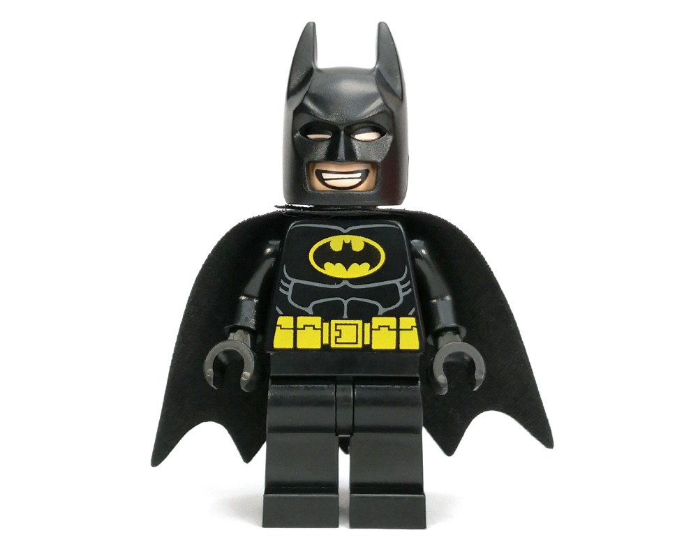 LEGO Set fig-007028 Batman, Black Suit, Black Cape and Cowl, Yellow ...