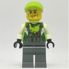 Crew Member Lime Torso, Dark Bluish Grey Legs 2 (fig-007604)