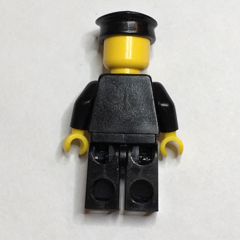 LEGO Set fig-008115 Fireman, Classic, Black Fire Jacket with Red Belt ...