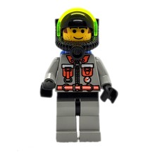 Fireman, Light Gray Fire Suit with Zipper, Gauge, and Pouches, Breathing Apparatus with Visor, Airtanks, Printed Hair and Stubble (fig-008124)